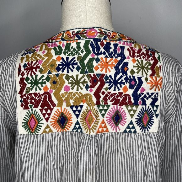 Boho Blouse Womens Medium Blue Striped Embroidery Open Front Top Farmhouse NWT - Picture 6 of 15